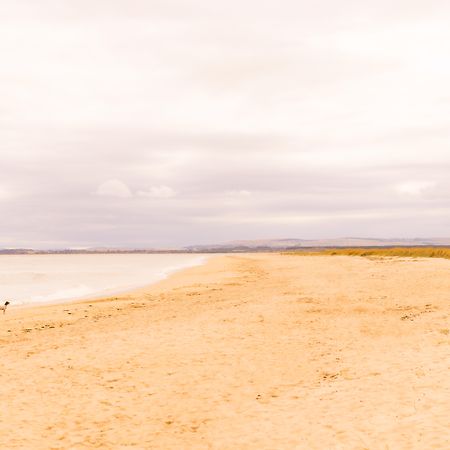 فندق Dornoch Station المظهر الخارجي الصورة The beach at West Bay