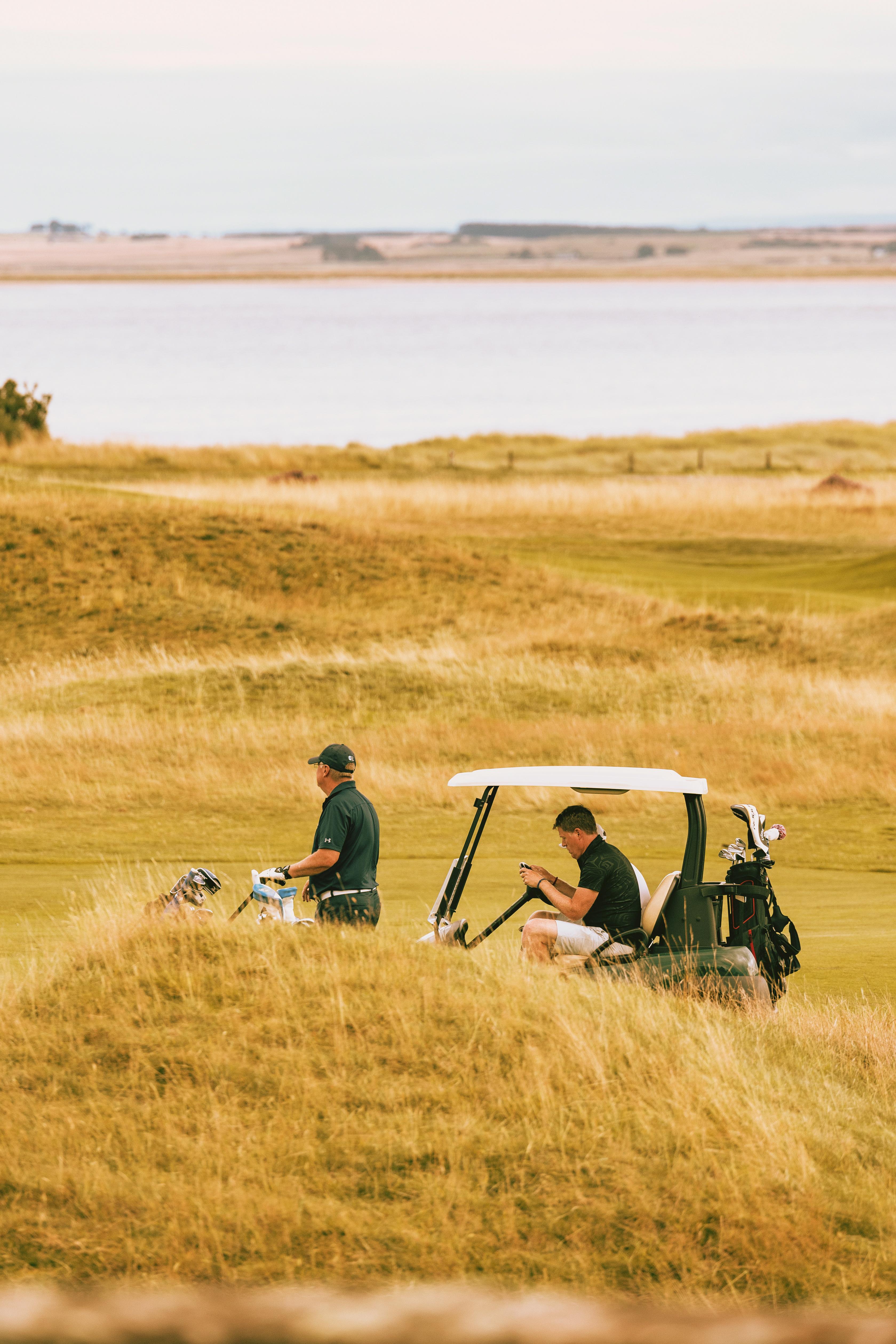 فندق Dornoch Station المظهر الخارجي الصورة Golfers at the 2005 Open Championship at St Andrews